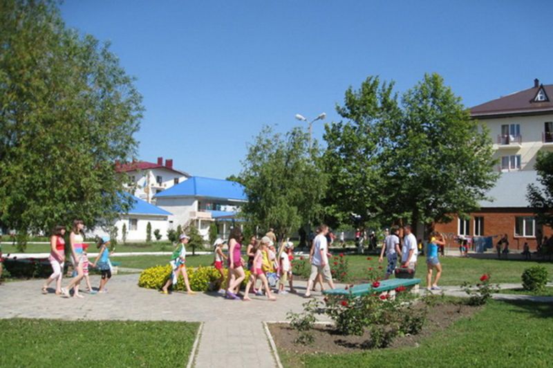 Детский оздоровительный лагерь "Огонек"